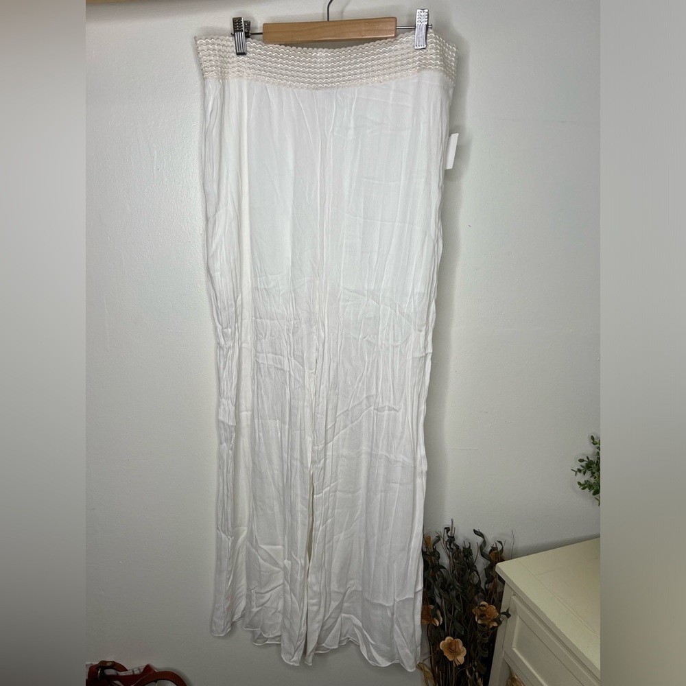 Brand New Flowy White Pants